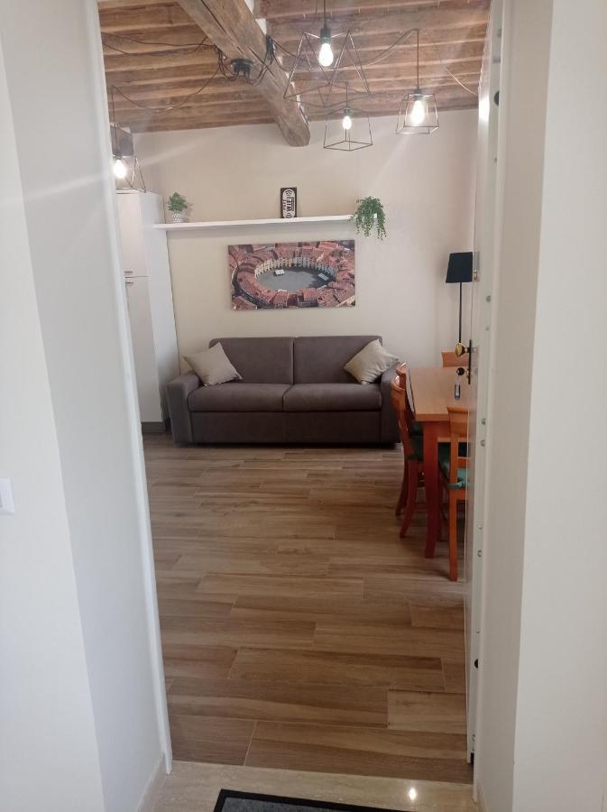 הוילה Monolocale Lucca Pellegrinilittlehouse מראה חיצוני תמונה